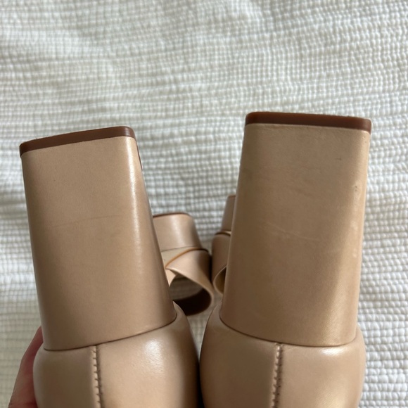 Bernardo Women’s Tan Chunky Block Heel Platform Sandals Size 9 - Picture 7 of 10